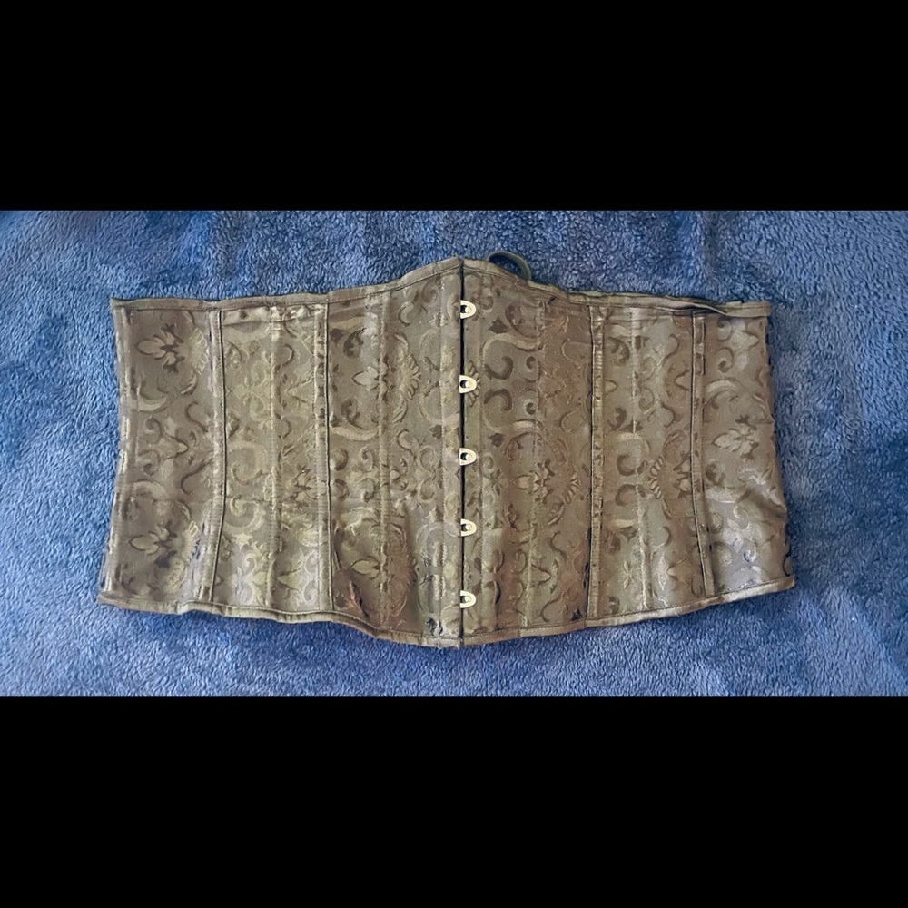 Never Worn Underbust boned corset 6X app. 20W